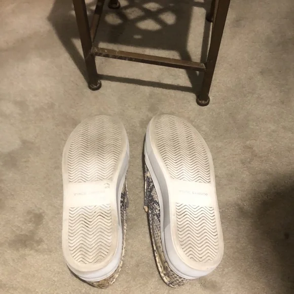 Vince Camuto snakeskin slip ons. Leather upper. Size 7 1/2 slashM/38. Comfy. - Picture 7 of 9